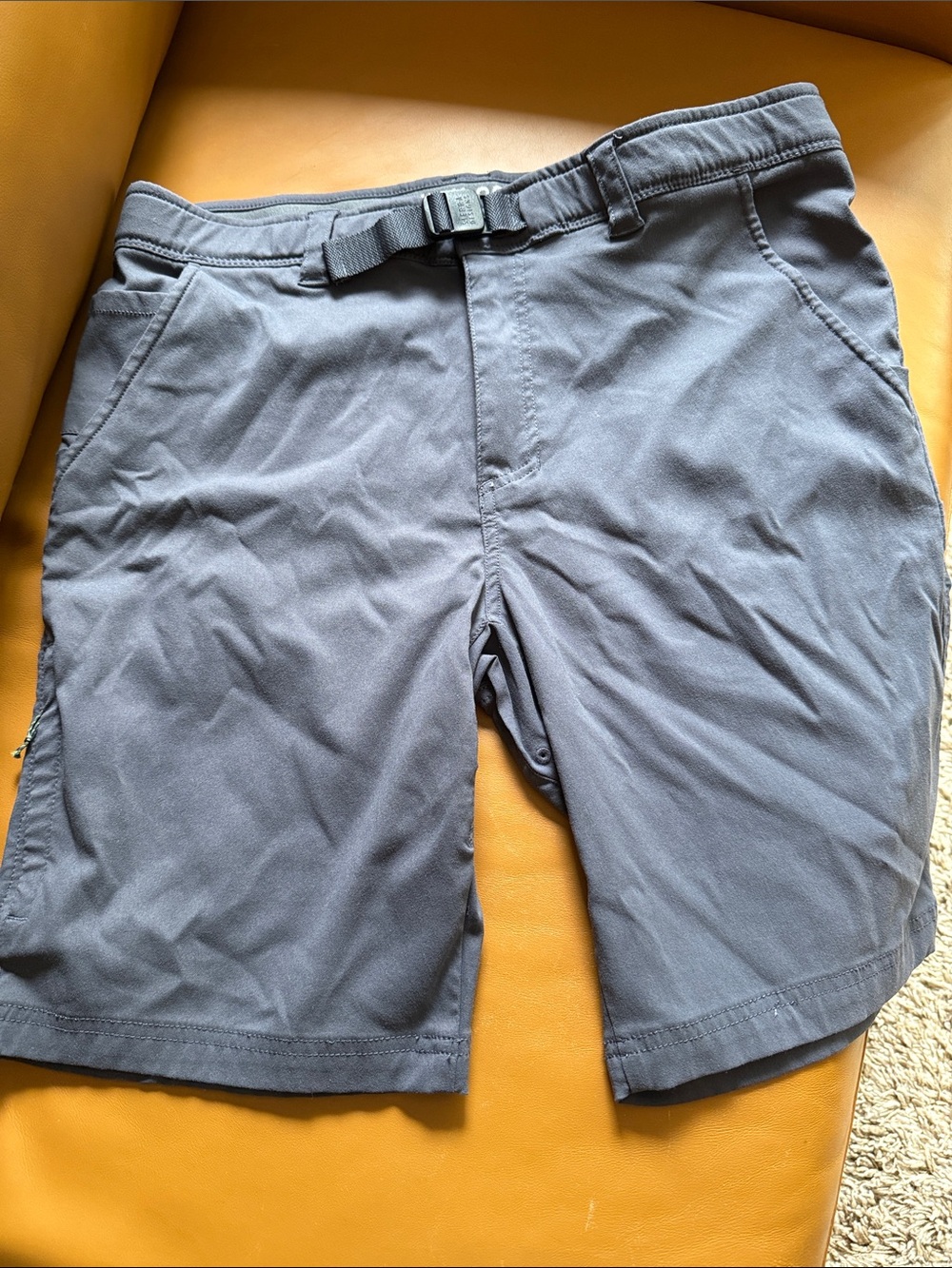Men's Athletic Stretch Shorts with Integrated Webbing Belt - Gray